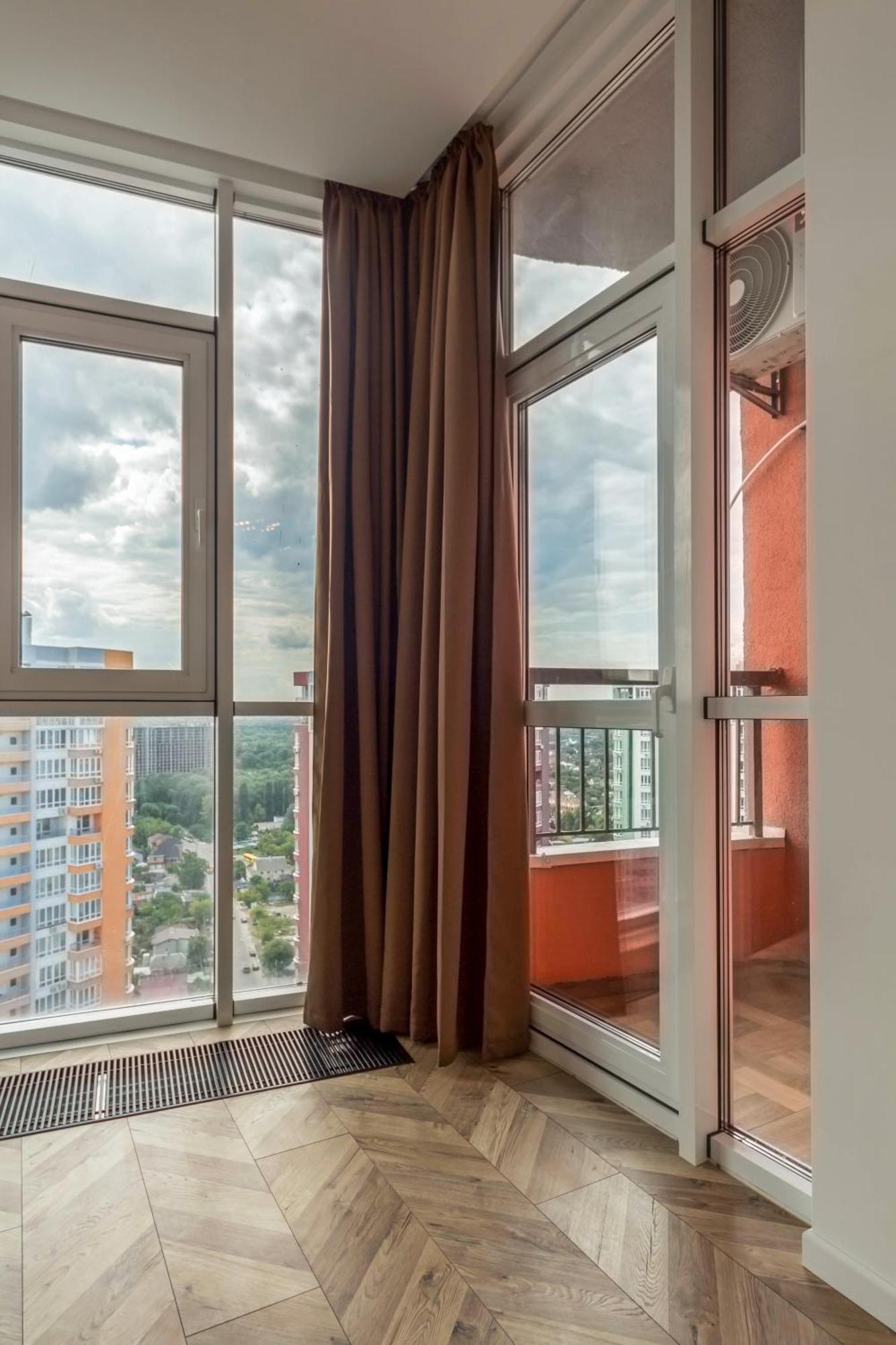 Design Apartments With Panoramic View เคียฟ ภายนอก รูปภาพ