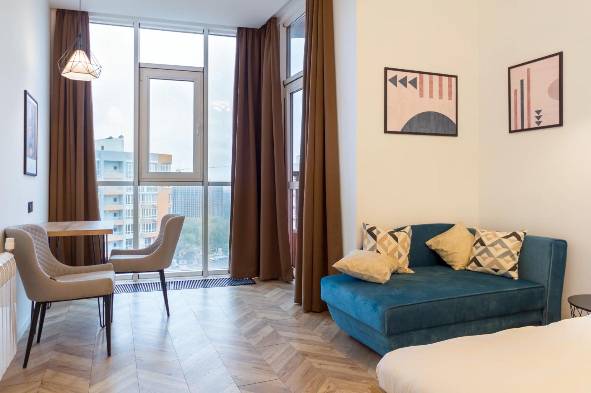 Design Apartments With Panoramic View เคียฟ ภายนอก รูปภาพ
